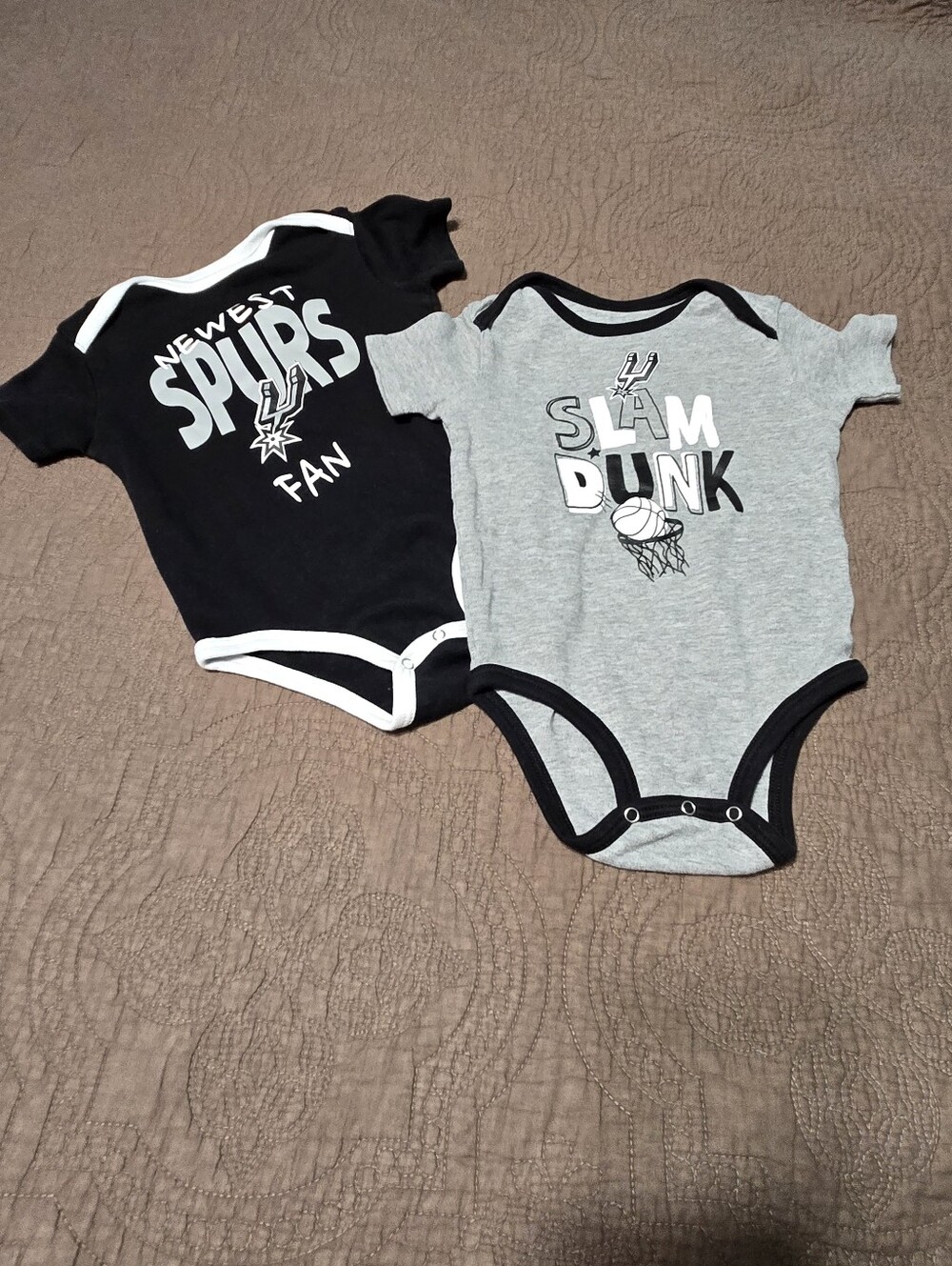 Set of 2 San Antonio Spurs Bodysuit Infant 24M Multi Neutral NBA Basketball